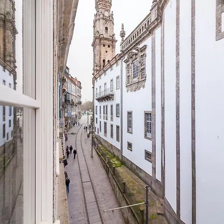 Stylish With Views Apartament