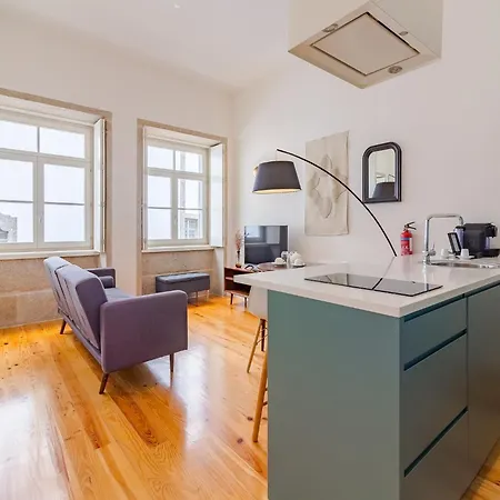 Stylish With Views Апартаменты